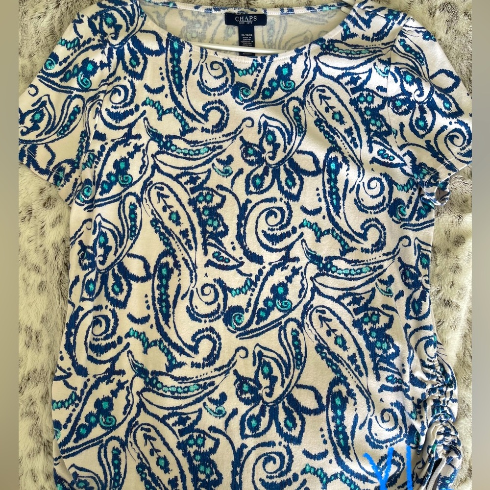 Chaps T-shirt blue pattern- Size: Women’s XL